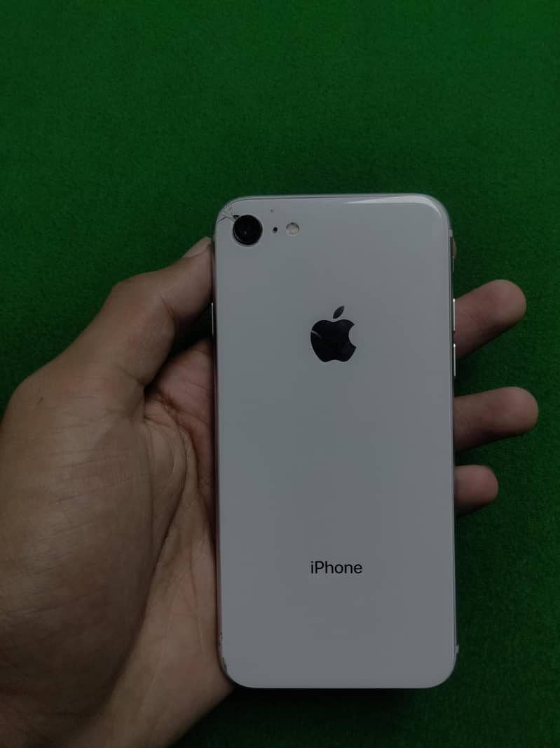 Apple iPhone 8 4