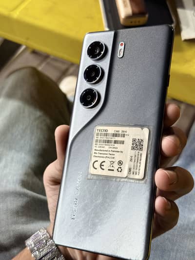 Tecno CAMON 40 Pro