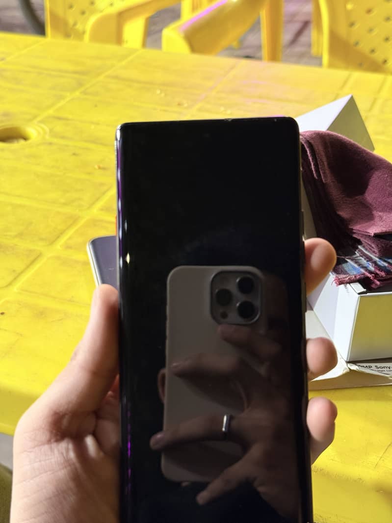 Tecno CAMON 40 Pro 3