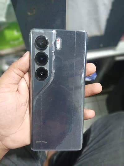 Tecno CAMON 40 Pro