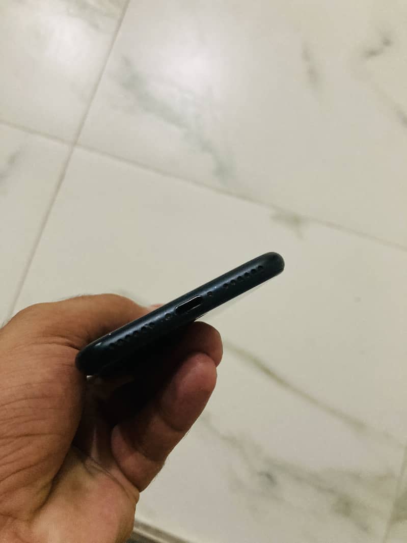 Apple iPhone SE 3rd generation 2