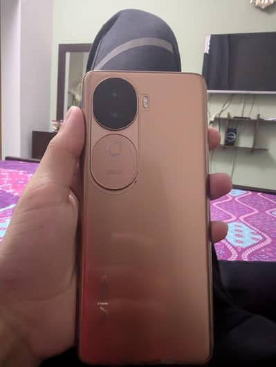 Vivo V40e