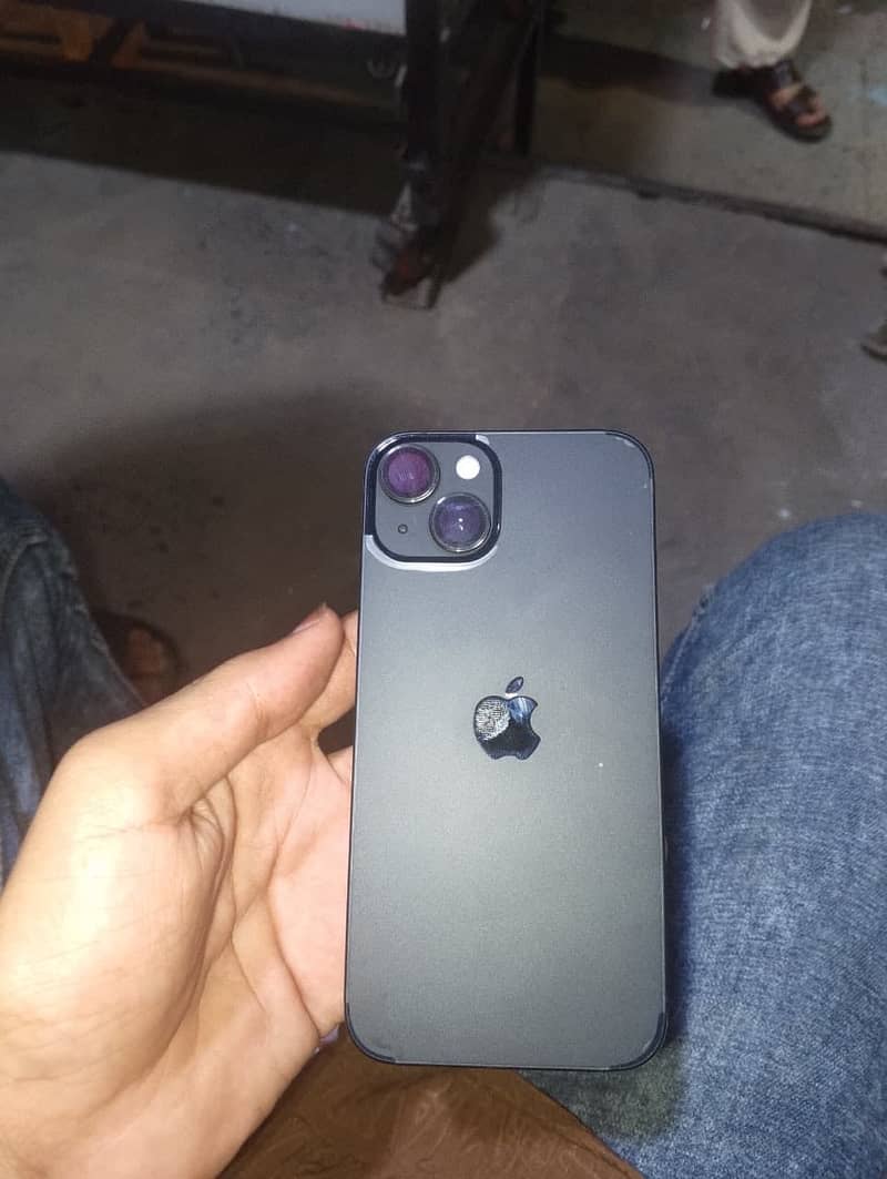 Apple iPhone 13 1