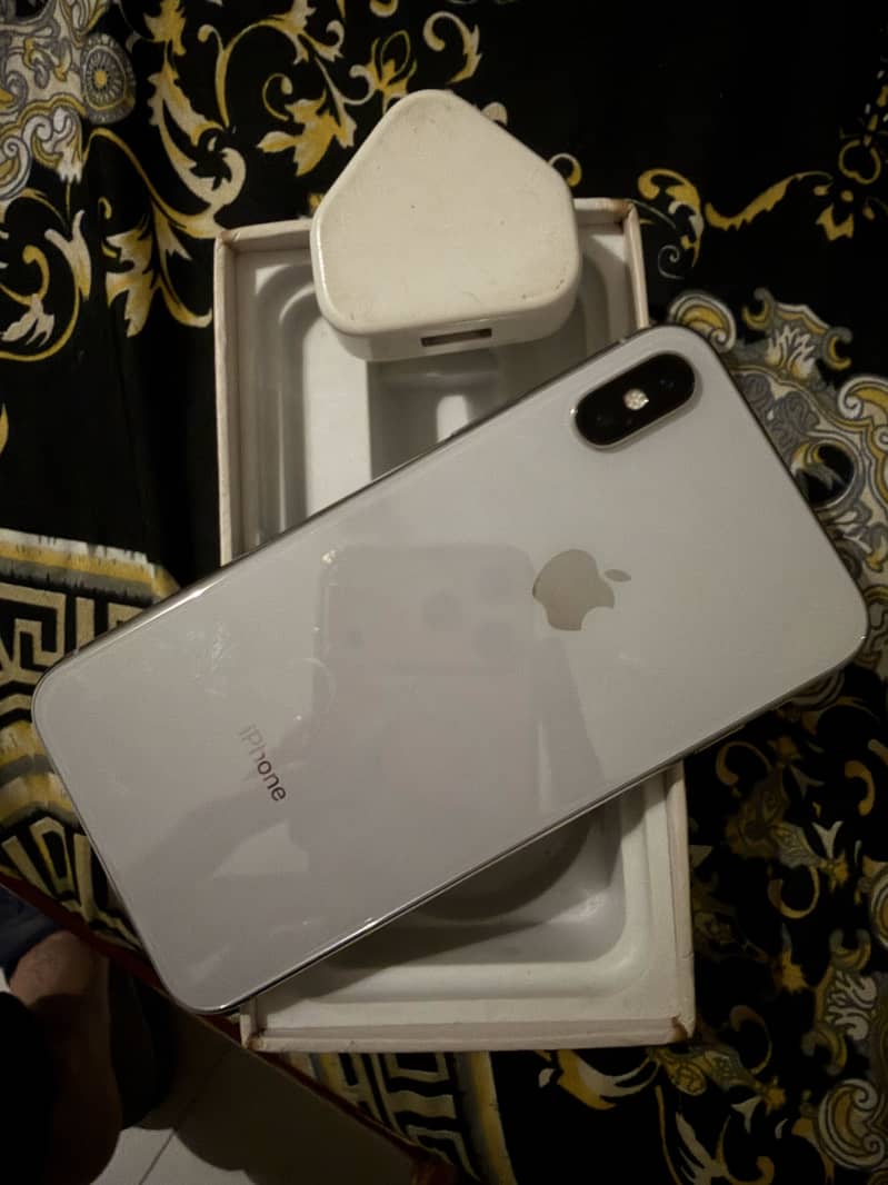 iPhone X 0