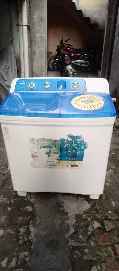 Boss semi automatic washing machine available for sale