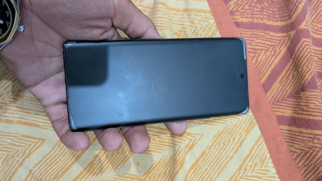 Infinix Note 40 Pro 5