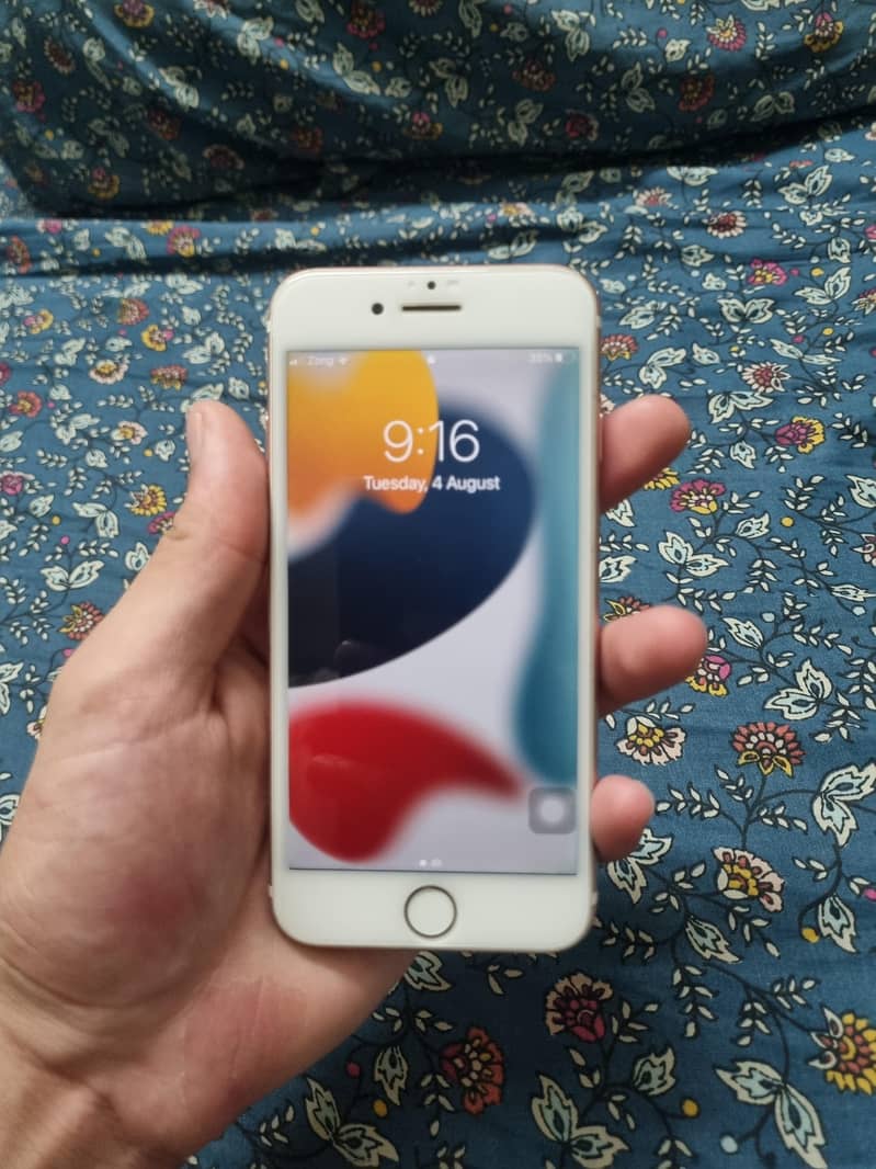 Apple iPhone 7 1