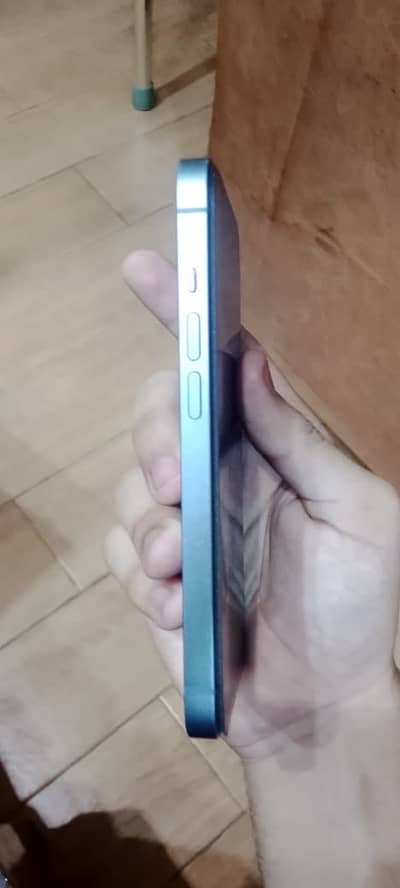 Apple iPhone 14