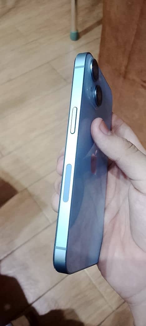 Apple iPhone 14 3