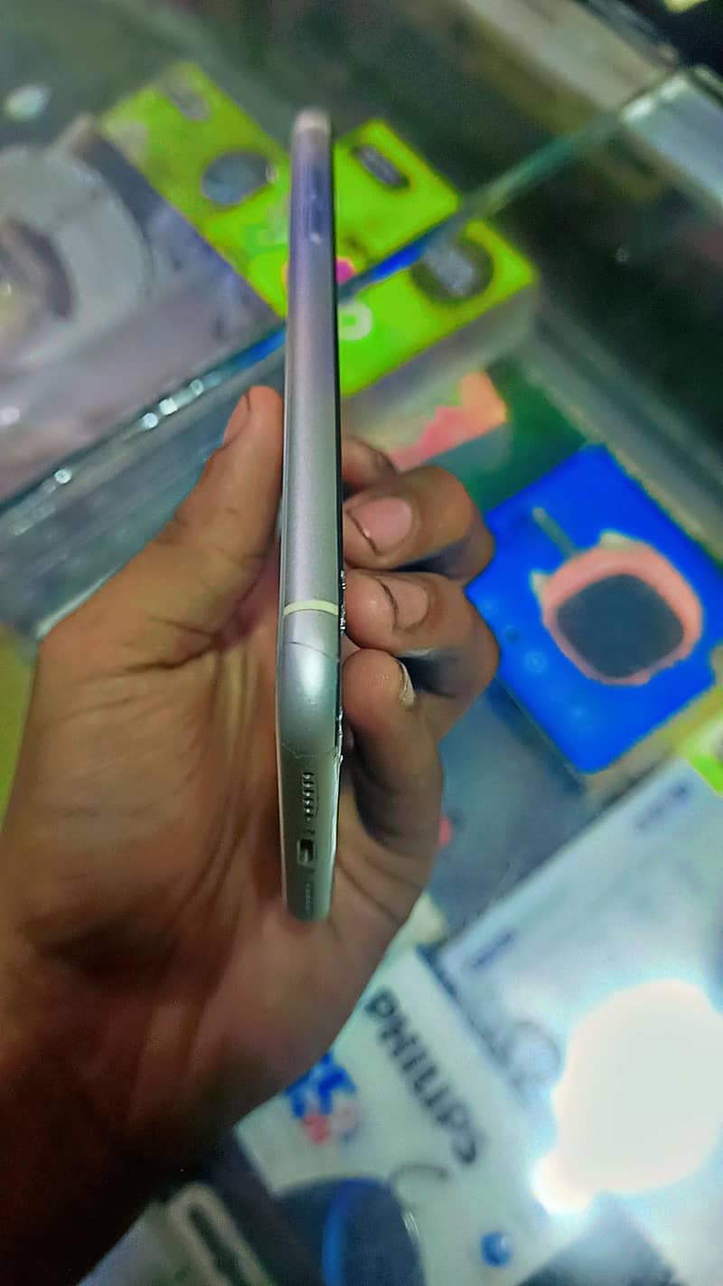 Apple iPhone 11 2