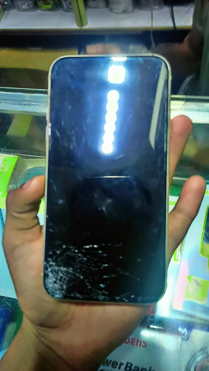 Apple iPhone 11 4