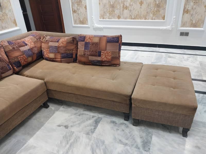 sofa with mini dinning set 2