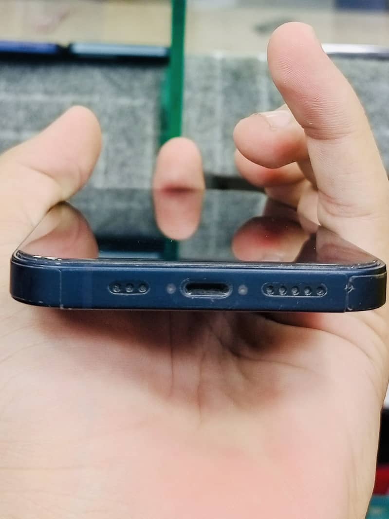 Apple iPhone 14 2