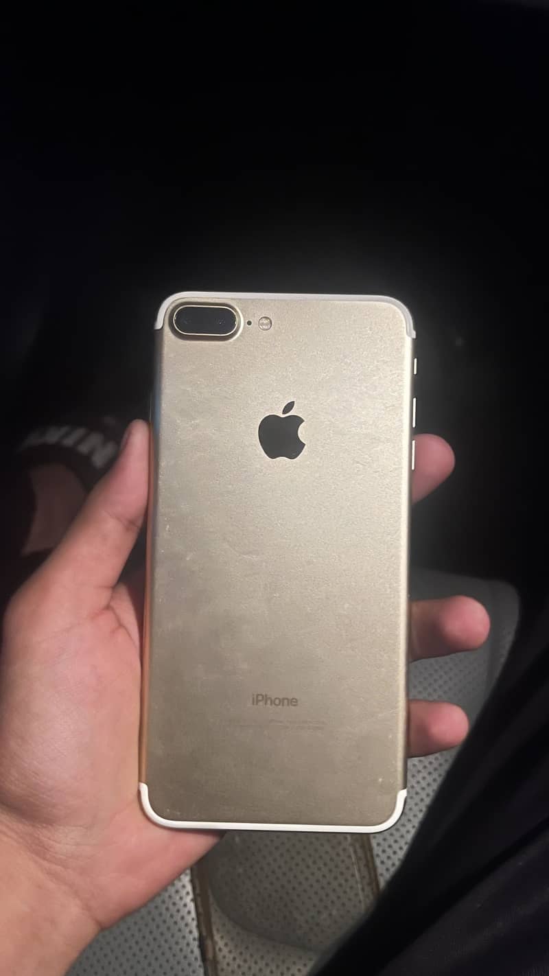 Apple iPhone 7 Plus 0