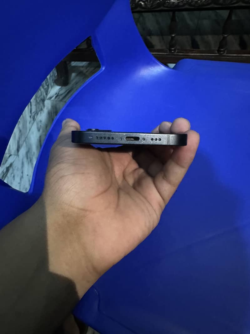 Apple iPhone 12 3