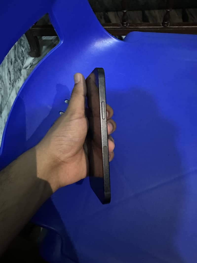 Apple iPhone 12 5