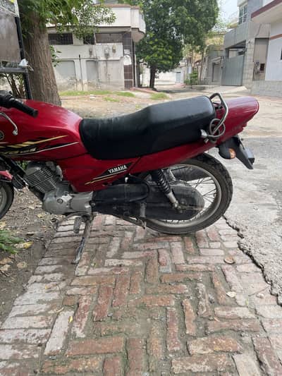 Yamaha YBZ 125