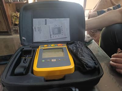 Fluke earth tester