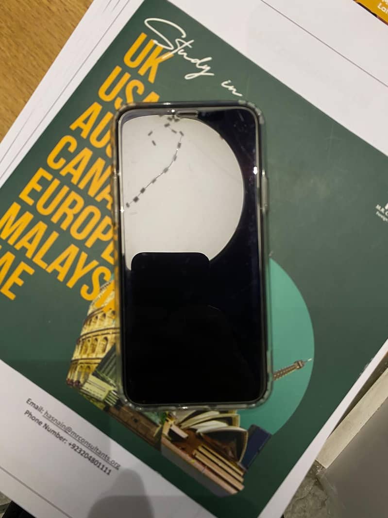 Apple iPhone X 4