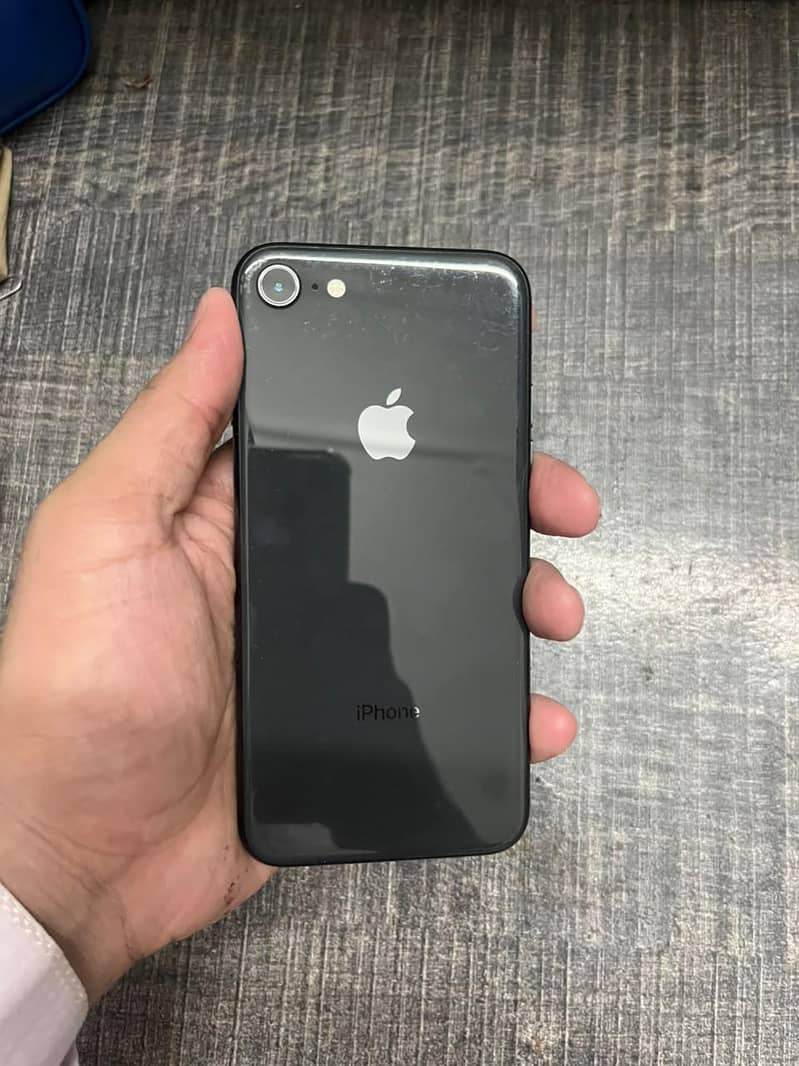 Apple iPhone 8 0