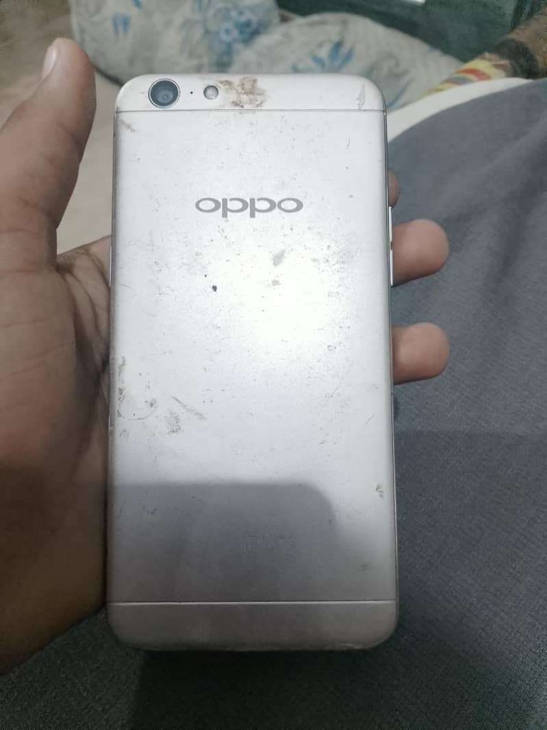 OPPO A57 0