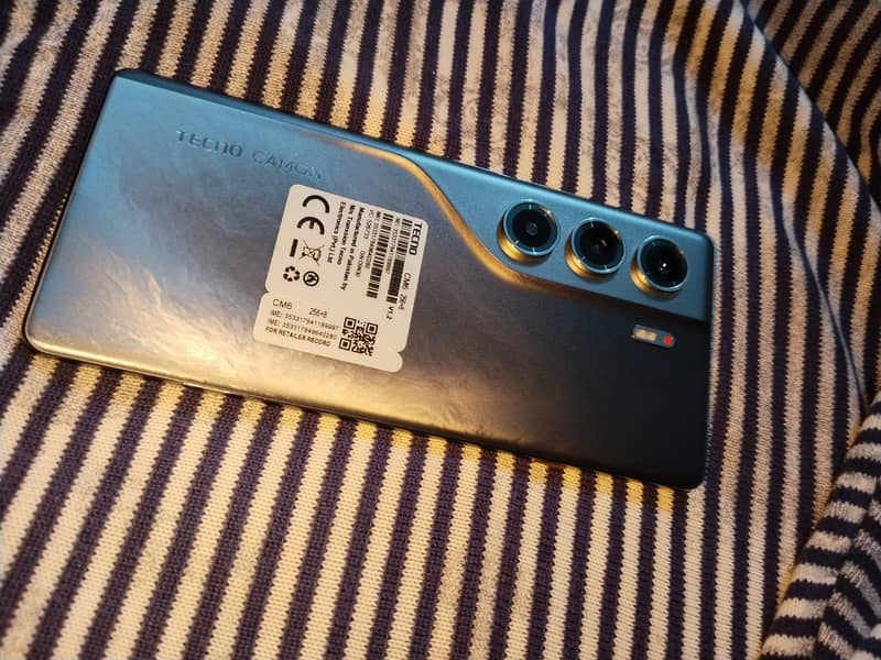 Tecno CAMON 40 Pro 0
