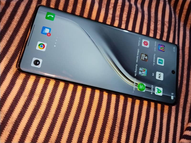 Tecno CAMON 40 Pro 5
