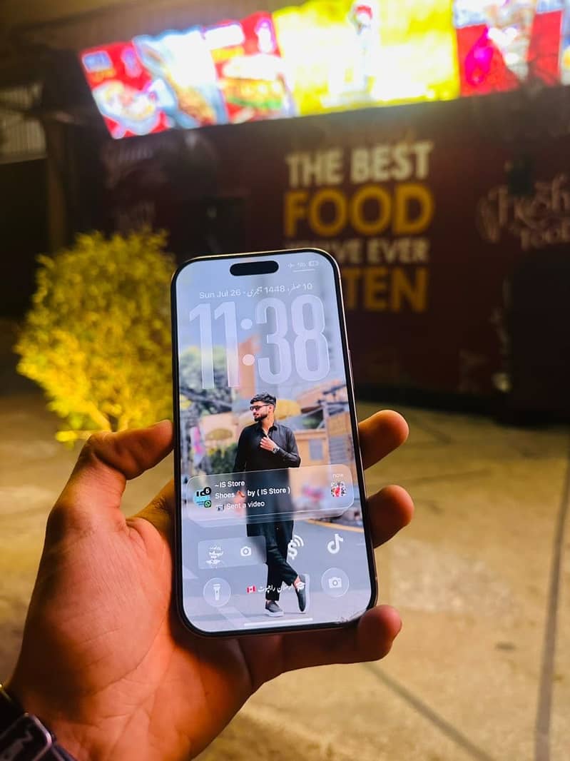 Apple iPhone 16 Pro 5