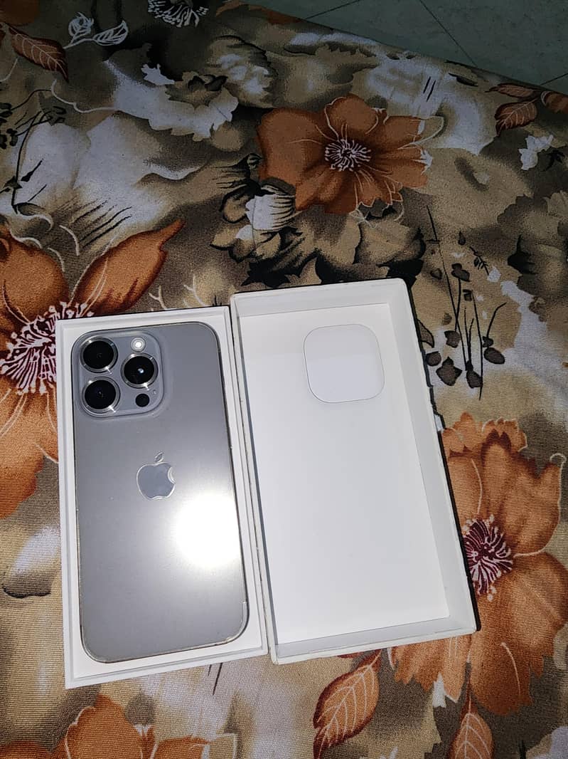 Apple iPhone 15 Pro 6