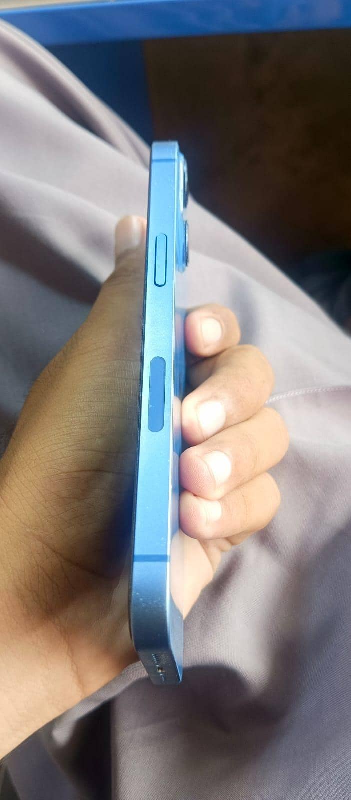 Apple iPhone 13 2