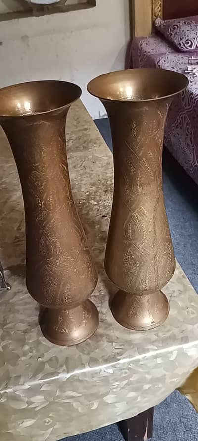 Home Decorative Showpiece ( Different Price's. WhatsApp Me)