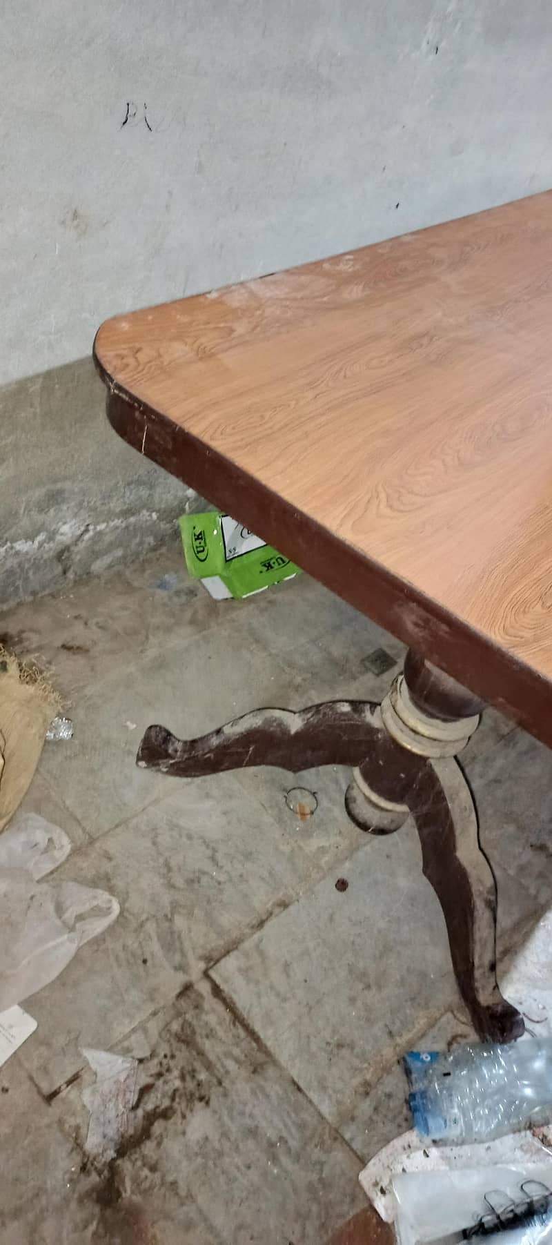 Royal dinning table 4