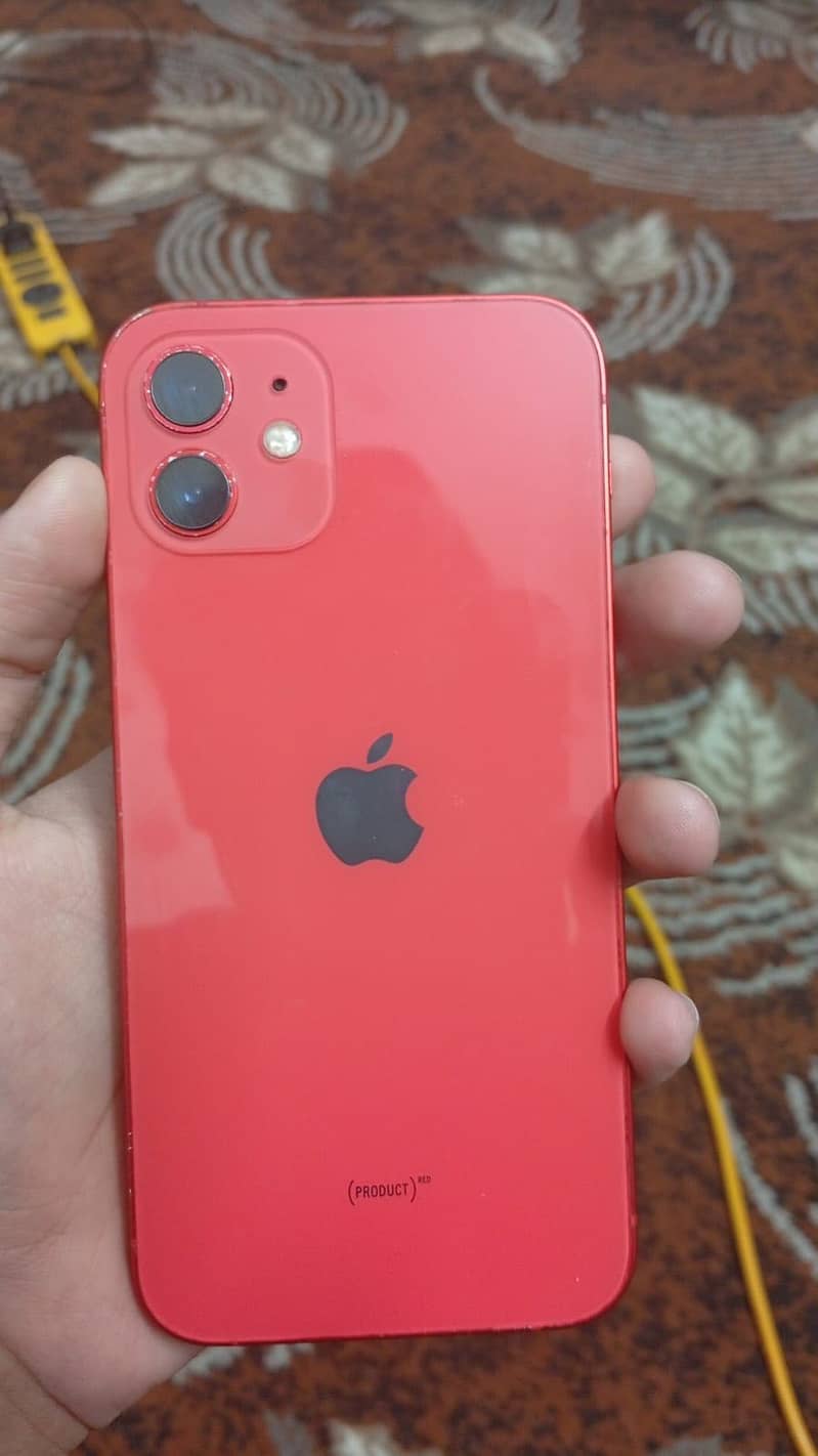 Apple iPhone 12 4