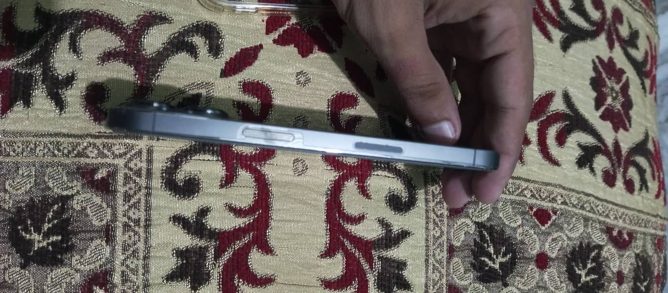 Apple iPhone 13 Pro 0