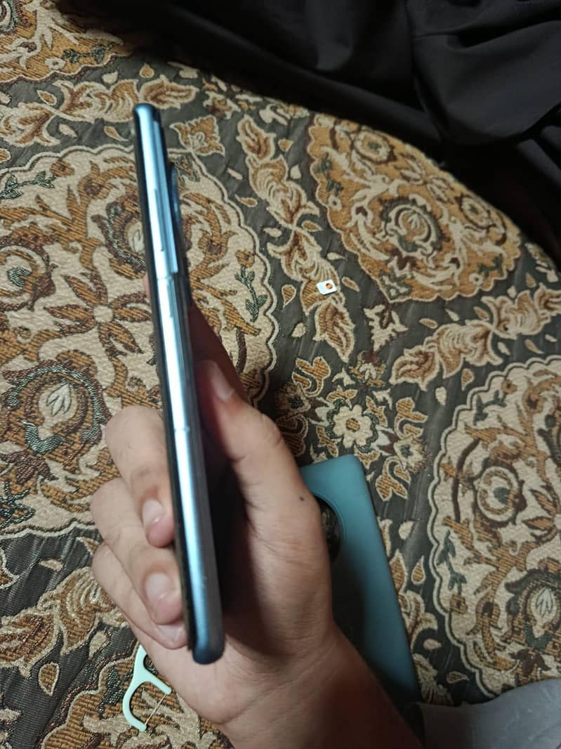 One Plus 12R 1
