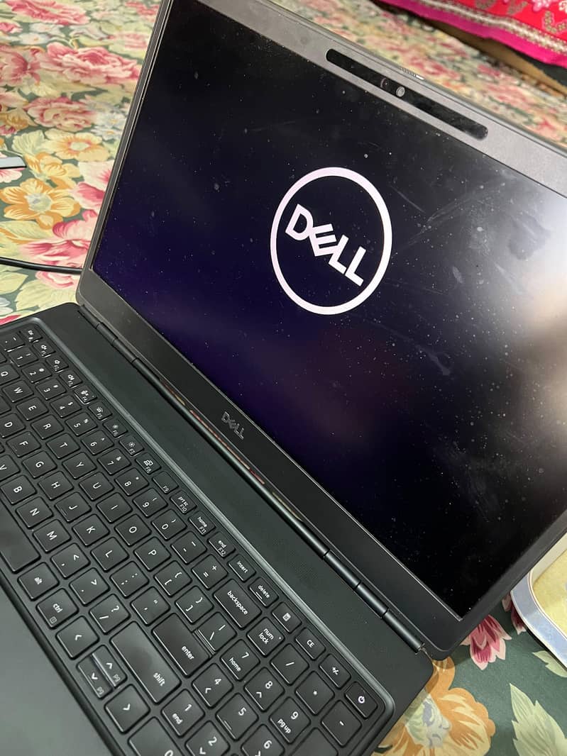 Dell precision 7560 1