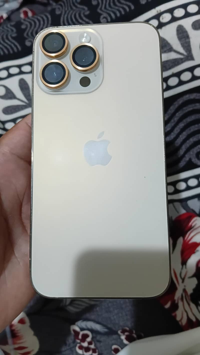 Apple iPhone 14 Pro Max 0