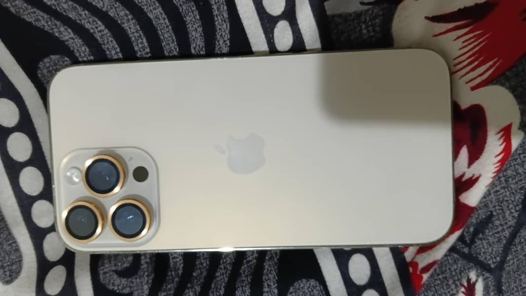 Apple iPhone 14 Pro Max 3