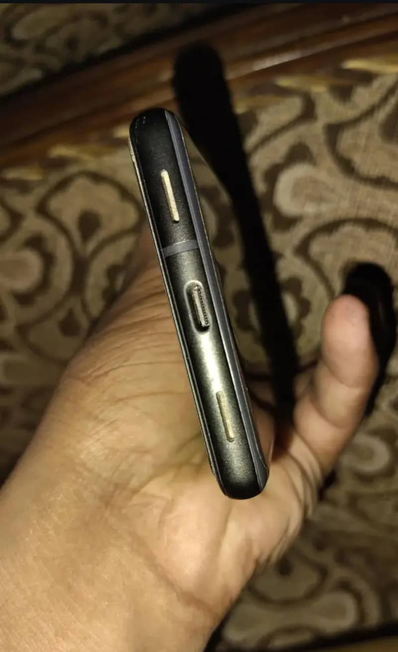 Google Pixel 6a 4