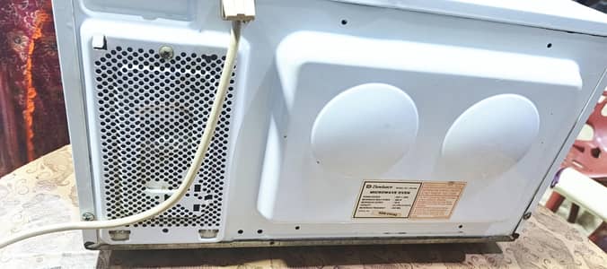 Microwave oven