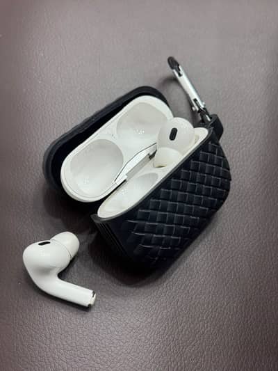 Apple AirPods Pro 2 (2nd Generation)