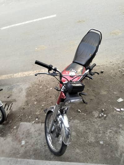 Honda CD70 2020/21 model bike