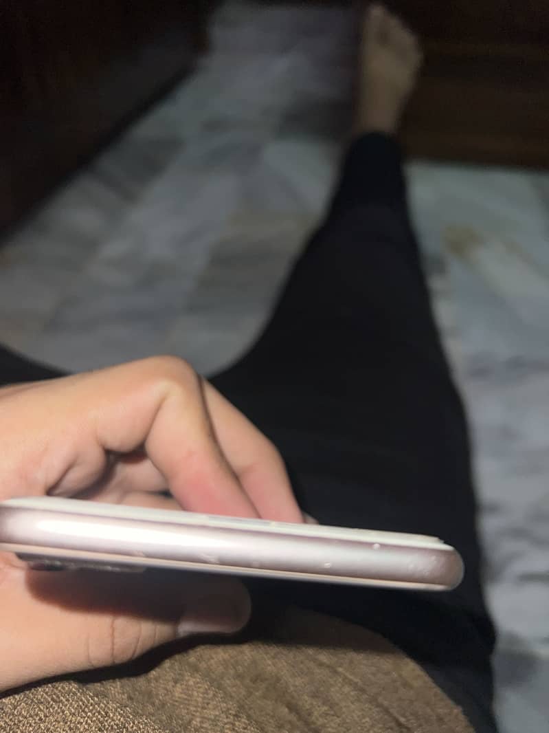 Apple iPhone 8 Plus 2