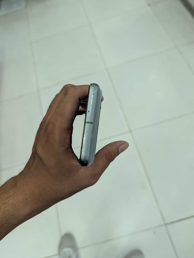 Google Pixel 8 3
