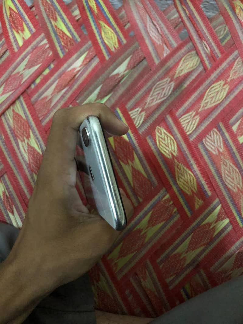 Apple iPhone X 6