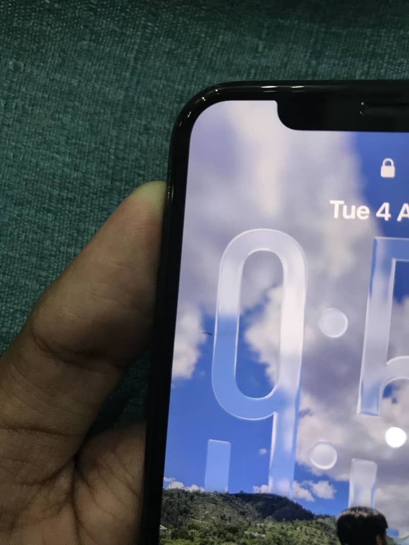 Apple iPhone 11 Pro 6