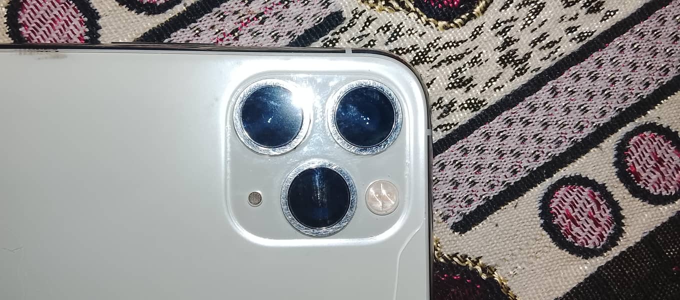 iPhone 11 pro Max 1