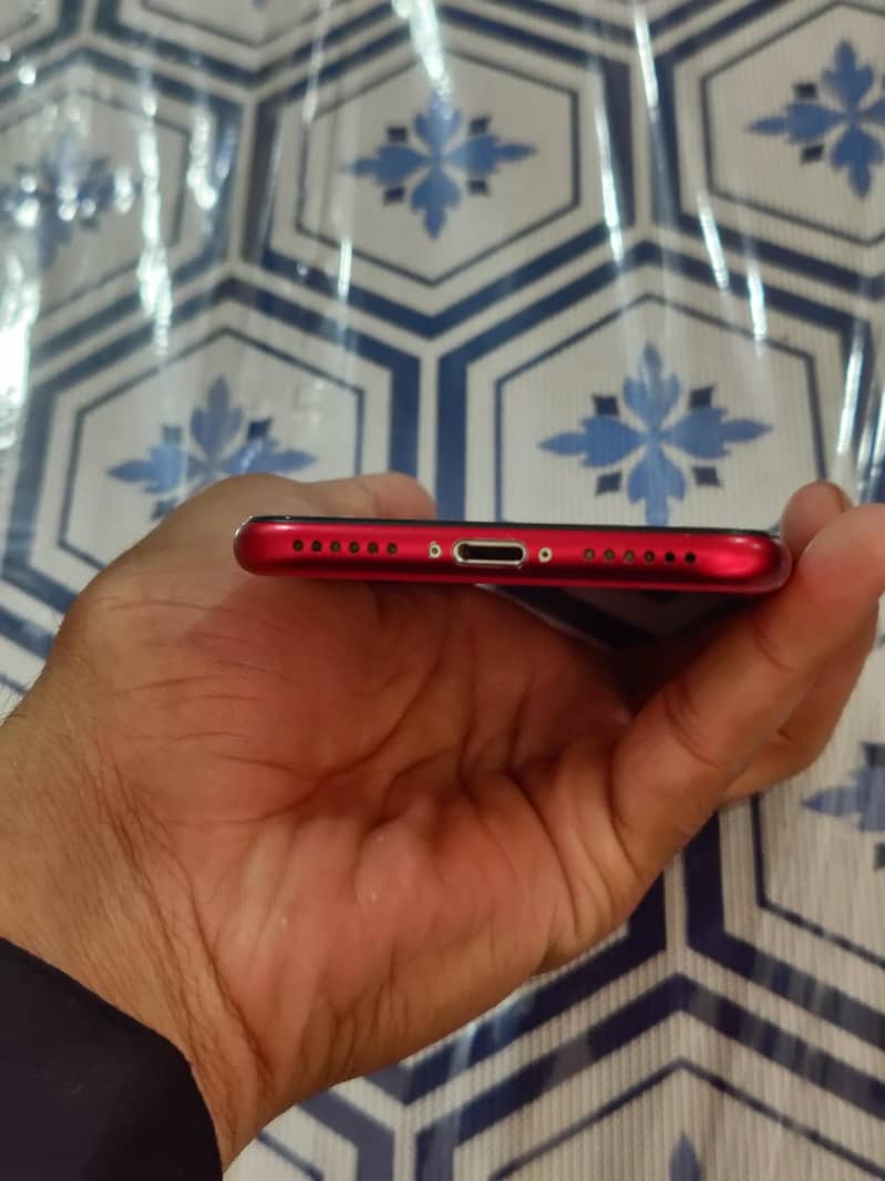 Apple iPhone SE 2 3