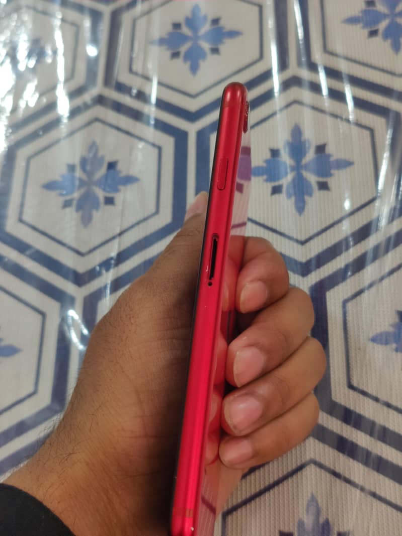 Apple iPhone SE 2 5