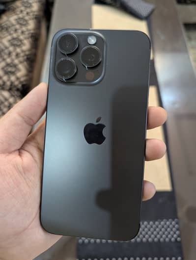 iPhone 15 Pro Max jv